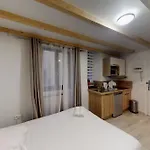 Le Veyrier - Small Studio For 2 People In The Heart Of The Old Town